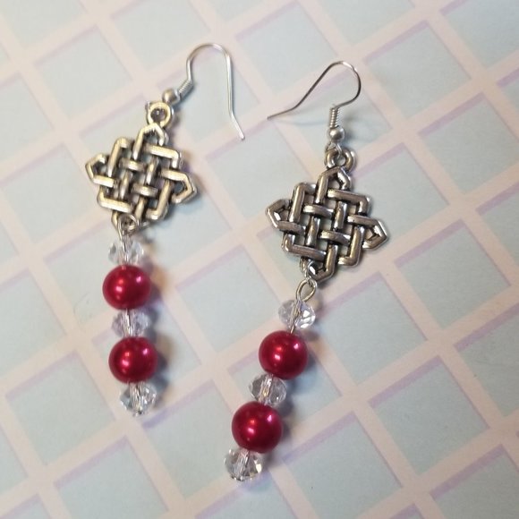 *5/35* New Celtic Red Faux Glass Pearl and Crystal Earrings - Picture 3 of 3